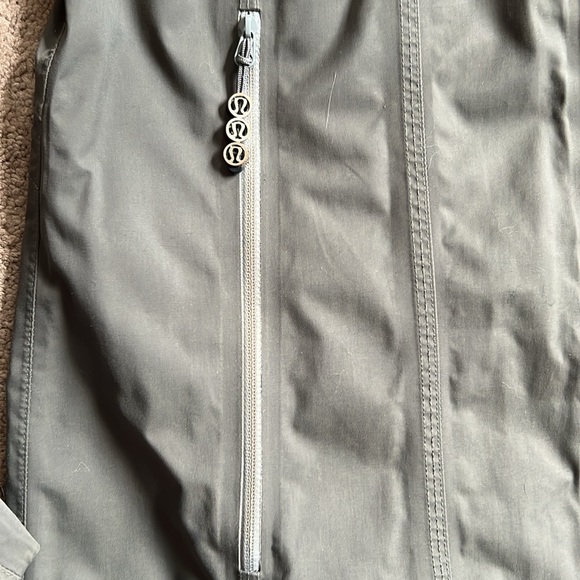 Lululemon raincoat small - Picture 6 of 6